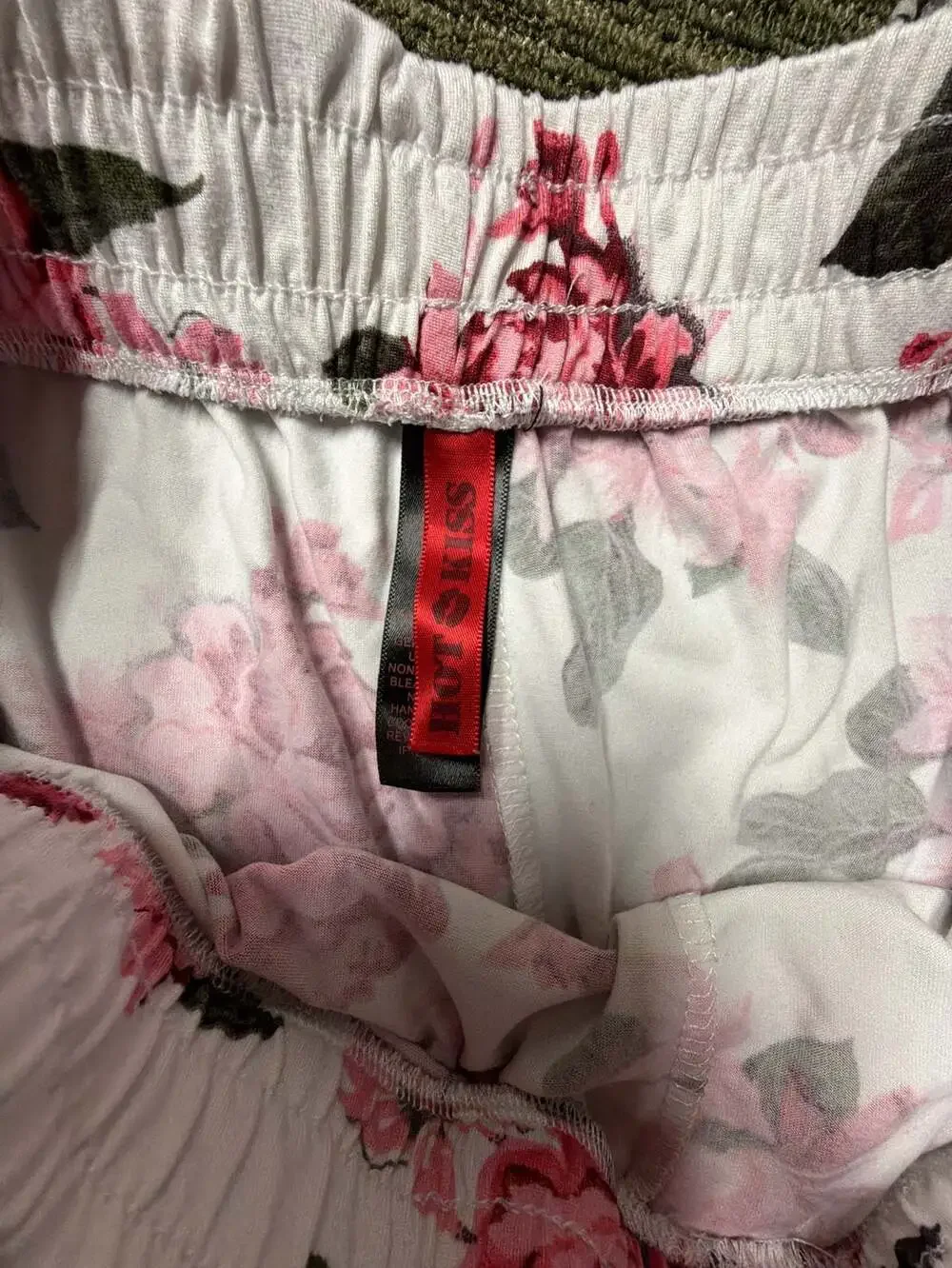 Hot Kiss Floral Print Lounge Shorts Size M - Picture 2 of 3